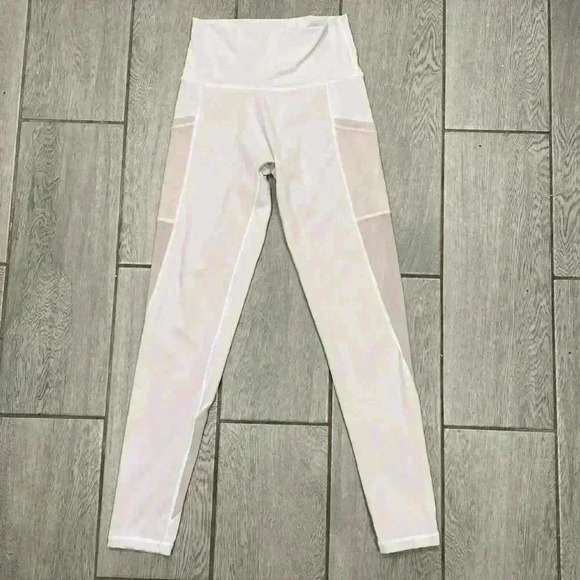 Offline By Aerie Leggings with Mesh Pockets Size Small - Picture 3 of 8
